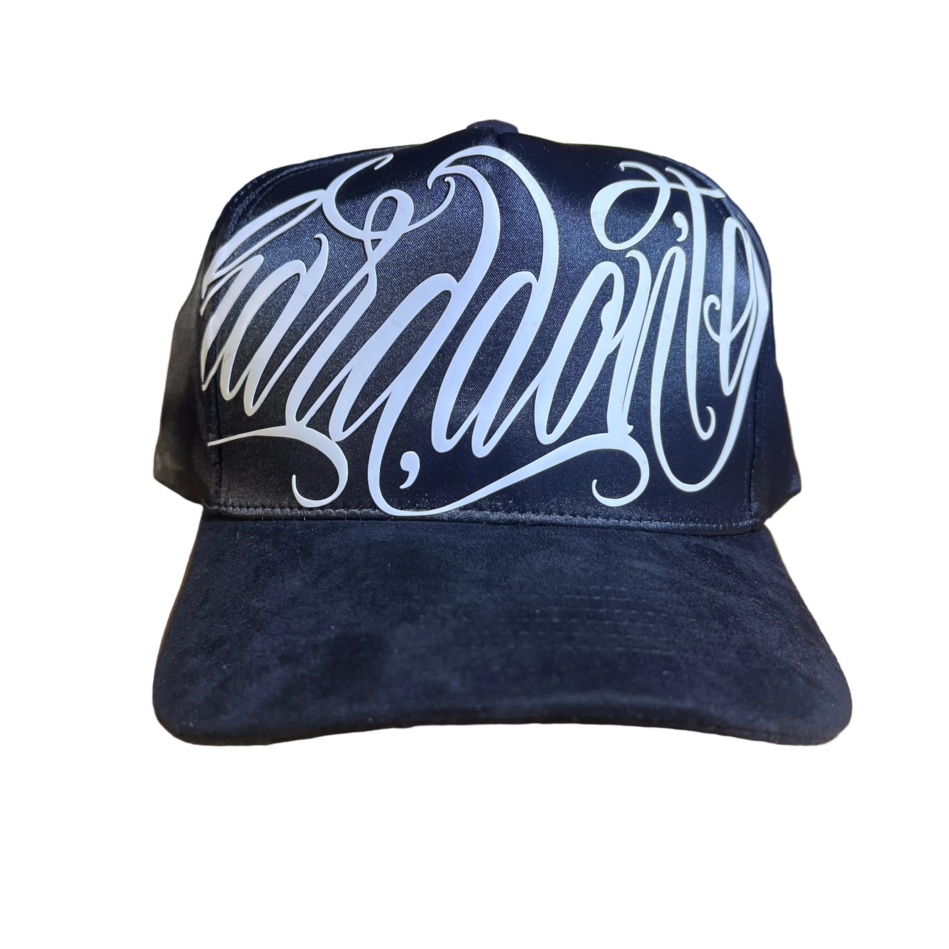 Cap Curvo Premium “GT Lettering Negro y Blanco”